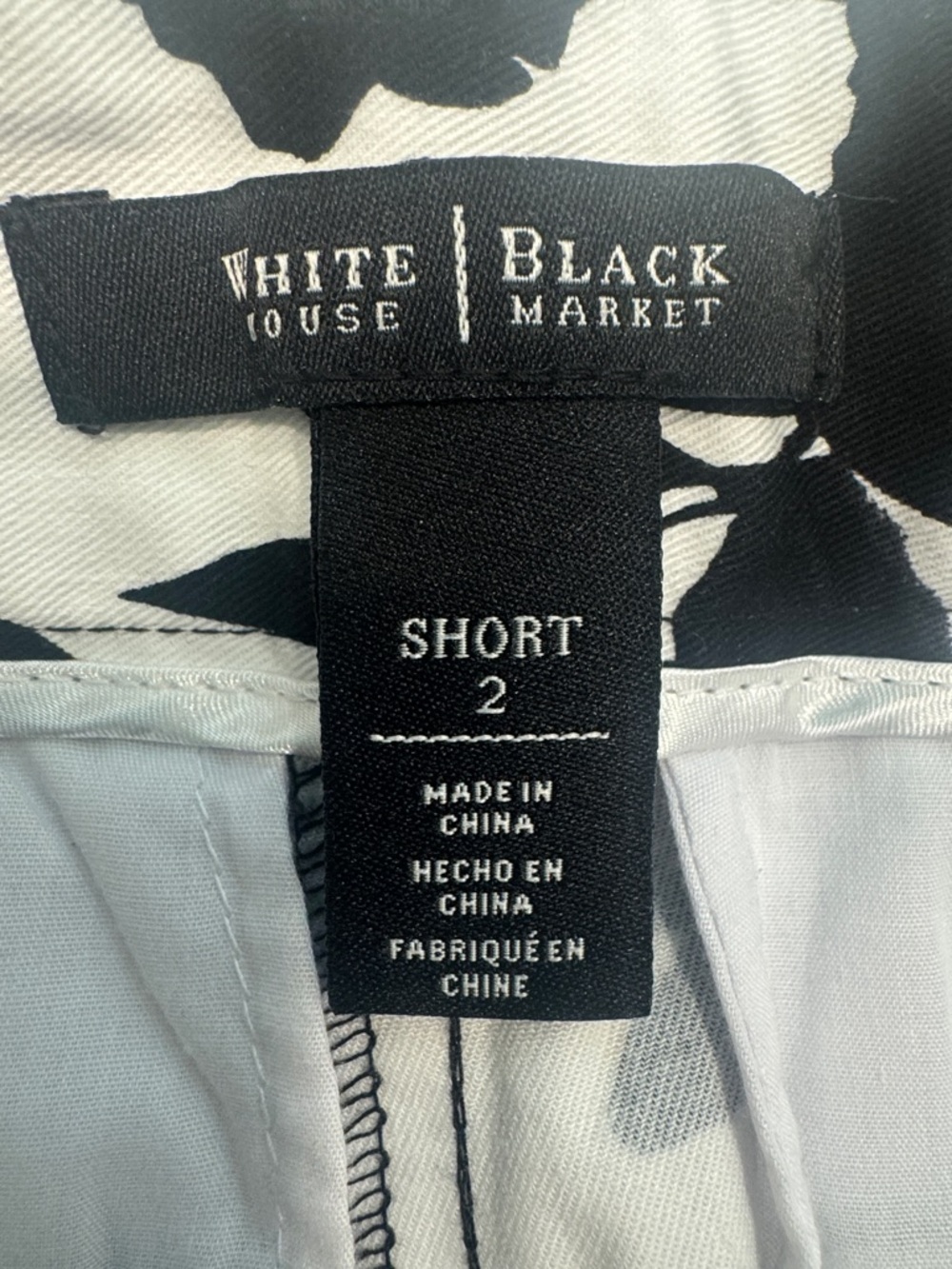 WHBM Mid Rise Floral Print Shorts 2 $68 NWOT Black White Ecru - Picture 9 of 14